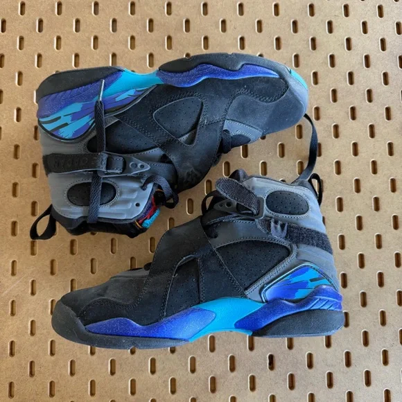 Jordan 8 Retro Aqua Sneakers - Picture 2 of 6